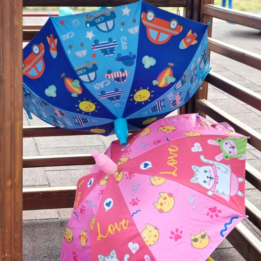 Kids' umbrella – blue with cars